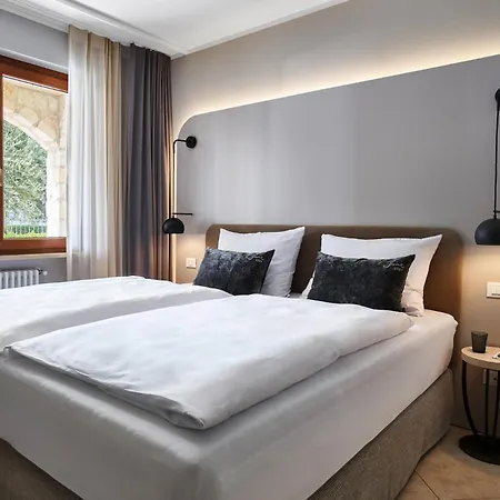 June Garda Lejlighedshotel Brenzone sul Garda