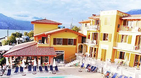 June Garda Lejlighedshotel 4*
