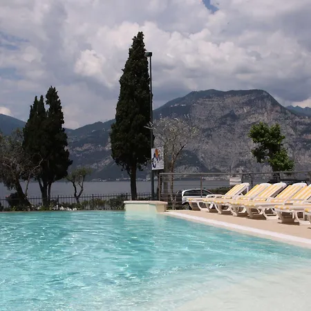 June Garda Brenzone sul Garda