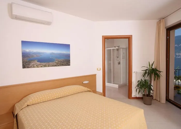 June Garda 4* Brenzone sul Garda