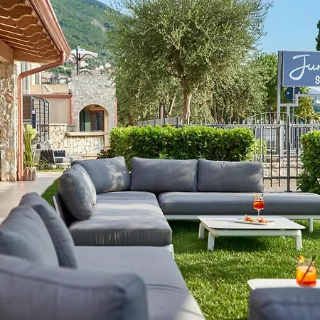 Aparthotel June Garda 3*