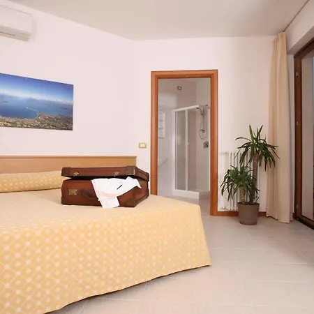 June Garda Brenzone sul Garda