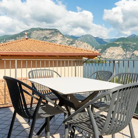 June Garda Hotel apartamentowy Brenzone sul Garda