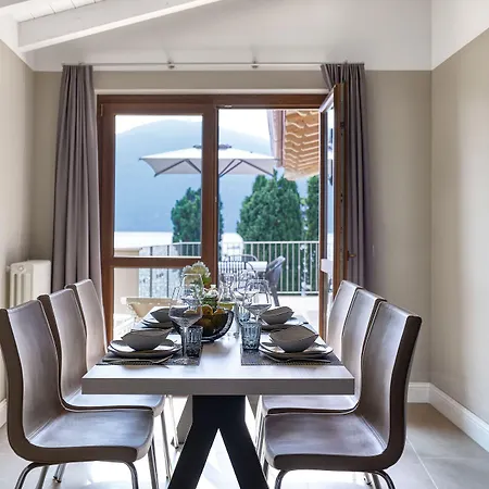 June Garda Aparthotel Brenzone sul Garda