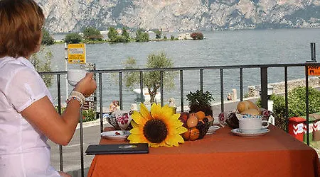 June Garda Brenzone sul Garda