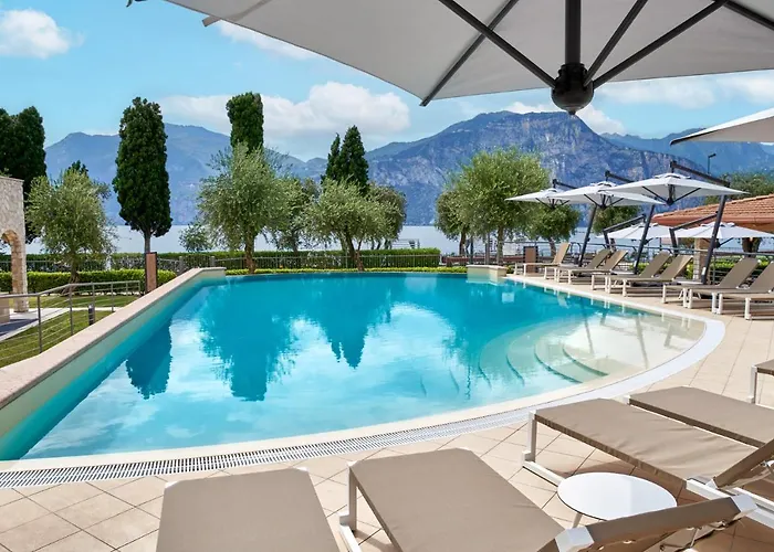 Hotel apartamentowy June Garda Brenzone sul Garda