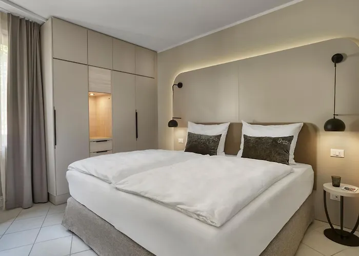 Hotel apartamentowy June Garda