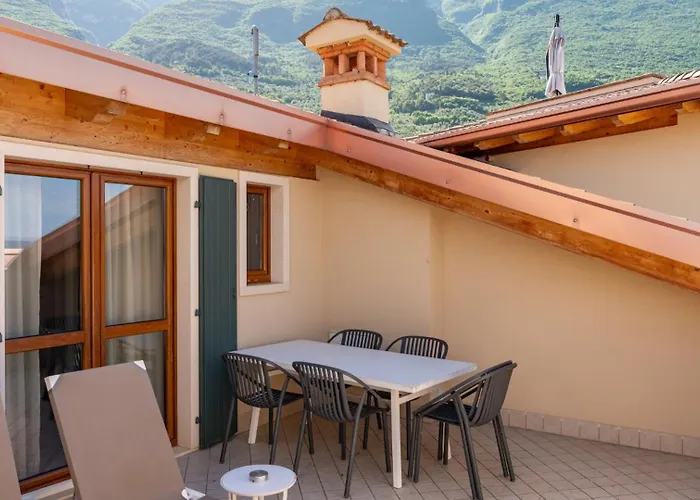 June Garda 4* Brenzone sul Garda