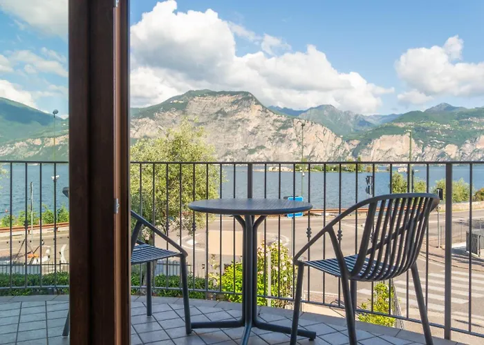 Hotel apartamentowy June Garda