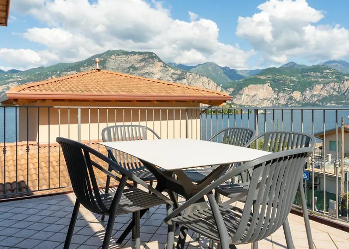 June Garda Hotel apartamentowy Brenzone sul Garda