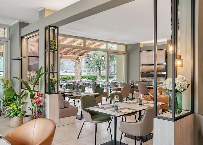 Hotel apartamentowy June Garda 4*