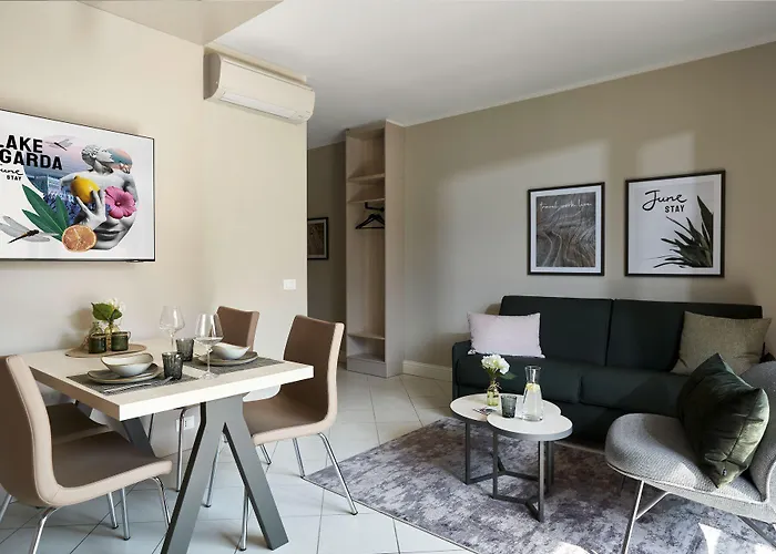 Hotel apartamentowy June Garda 4*