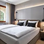 June Garda Lägenhetshotell Brenzone sul Garda
