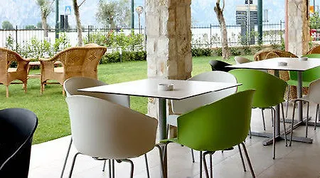 June Garda Apartmanhotel Brenzone sul Garda